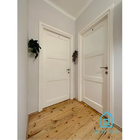 Ocular - 12 Minutes To Old Town & Seaside 民宿