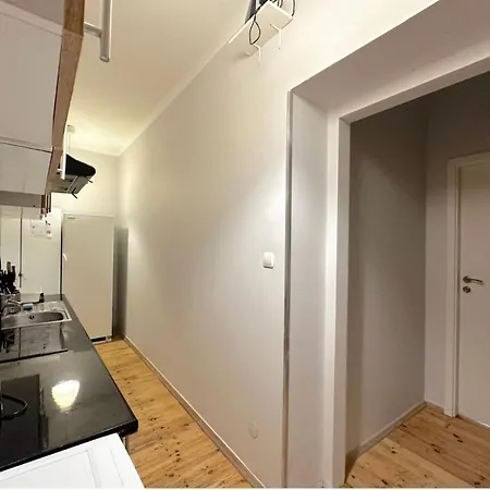 Ocular - 12 Minutes To Old Town & Seaside ホームステイ